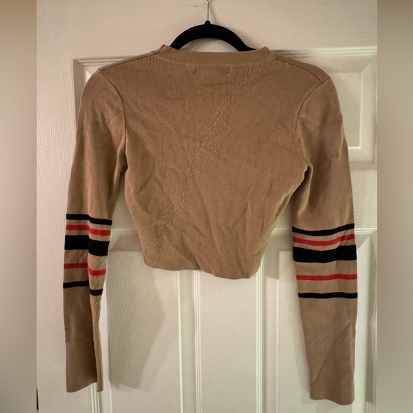 Tan/Red/Black Striped Cropped Sweater Shirt size M - Picture 3 of 4